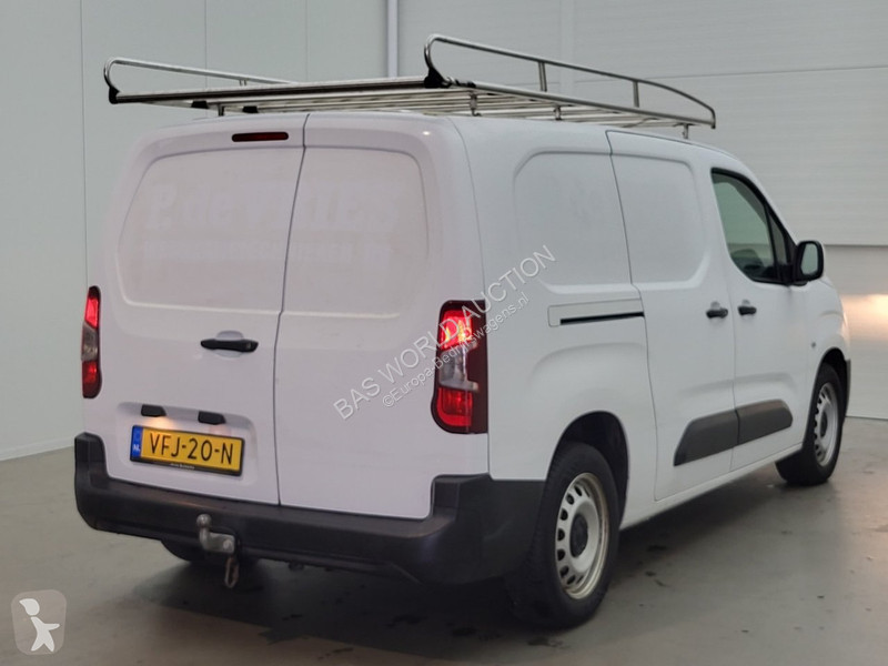 Véhicule utilitaire Opel 1.5D L2H1 Edition