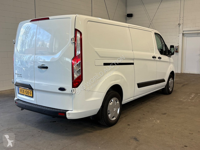 Véhicule utilitaire Ford 300 2.0 TDCI L2H1 Trend