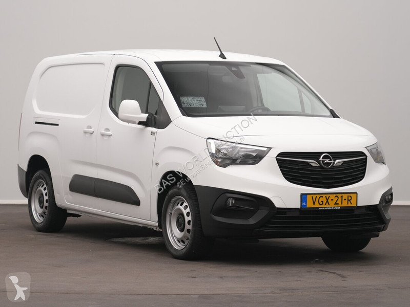 Véhicule utilitaire Opel 131PK
