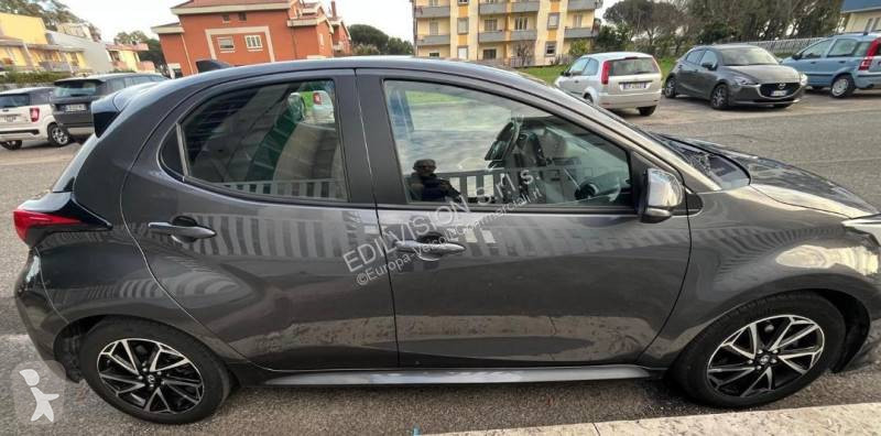 Veicolo commerciale Toyota 1.5 VVT-I 100 hybride
