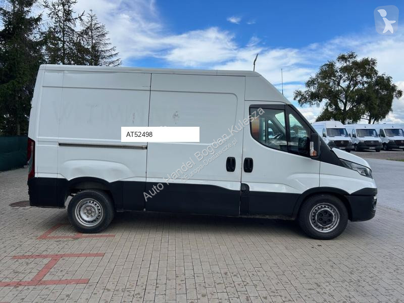 Veicolo commerciale Iveco 35S13