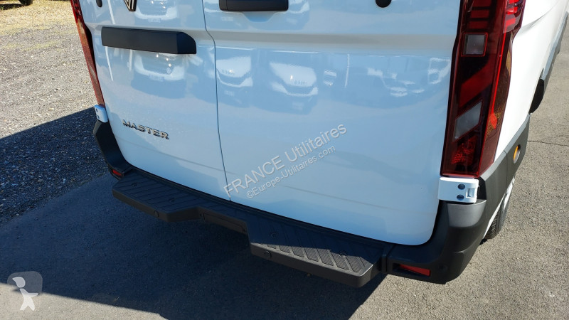 Véhicule utilitaire Renault MASTER IV FG BVA...