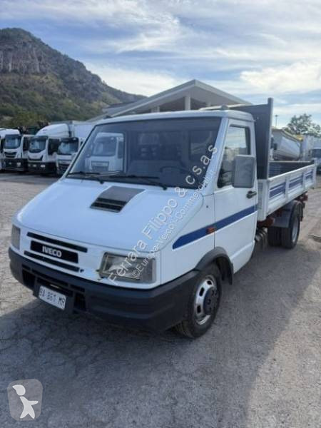 Véhicule utilitaire Iveco 35.10
