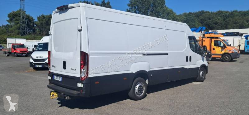 Veicolo commerciale Iveco 35S16
