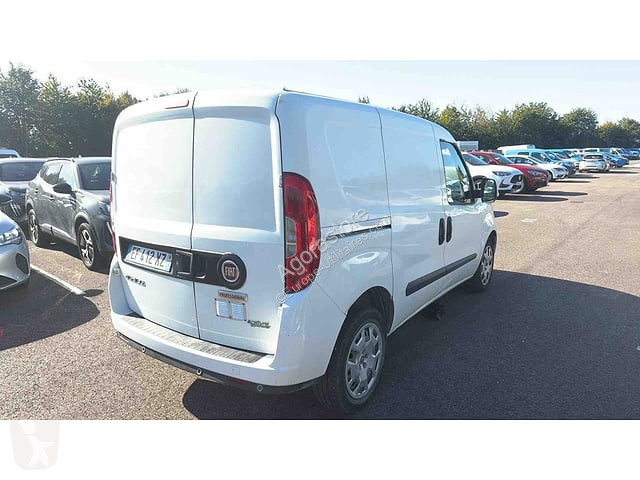 Коммерческий автомобиль Fiat DOBLO