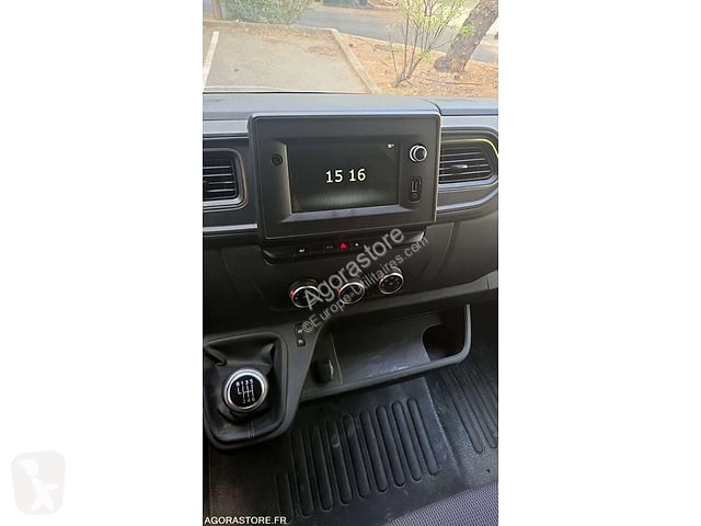 Коммерческий автомобиль