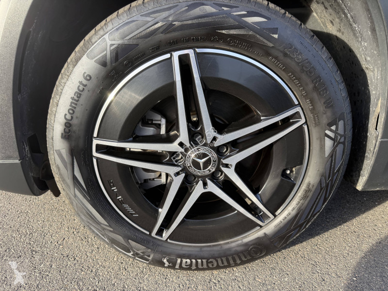 Mercedes EQA 250+ van