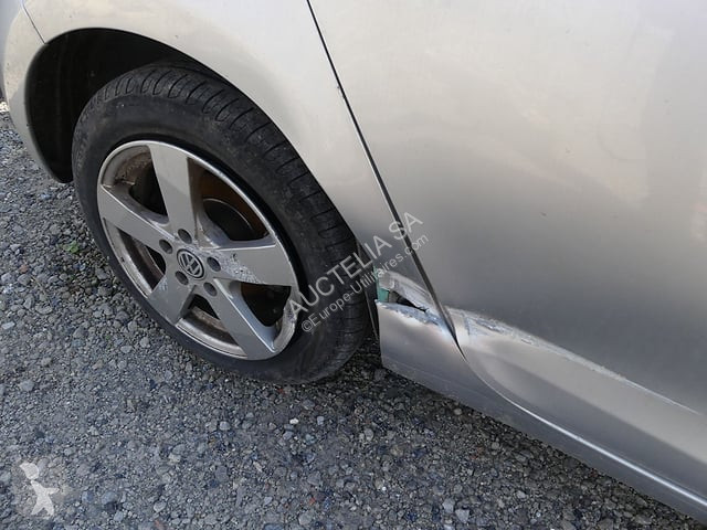 Коммерческий автомобиль Volkswagen GOLF TSI