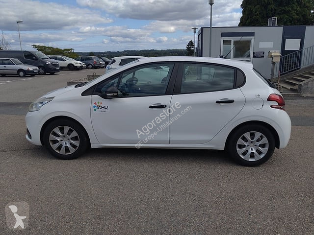 Коммерческий автомобиль Peugeot 208 access 5...