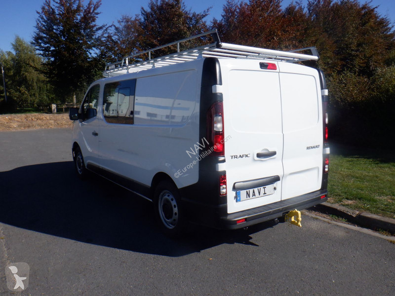 Коммерческий автомобиль Renault TRAFIC III FG...