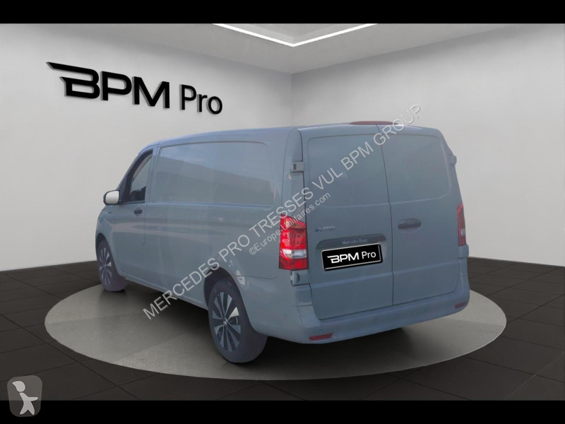 Коммерческий автомобиль Mercedes Vito Fg 112...