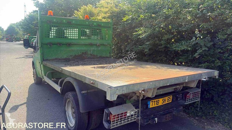 Samochód dostawczy Ford TRANSIT