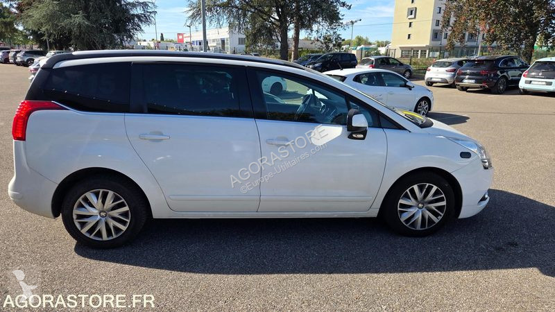 Samochód dostawczy Peugeot