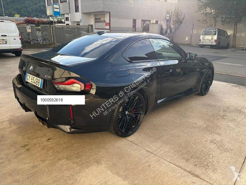 Véhicule utilitaire BMW M2