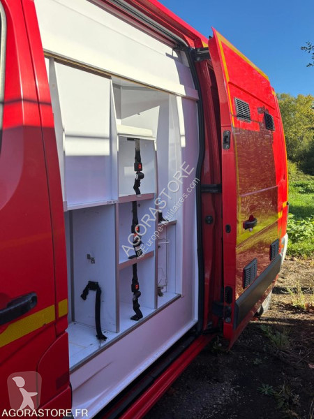 Renault MASTER van