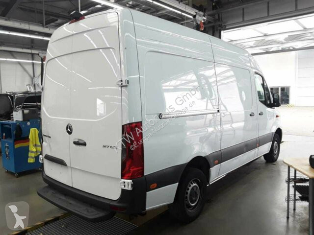 Samochód dostawczy Mercedes Sprinter 317...