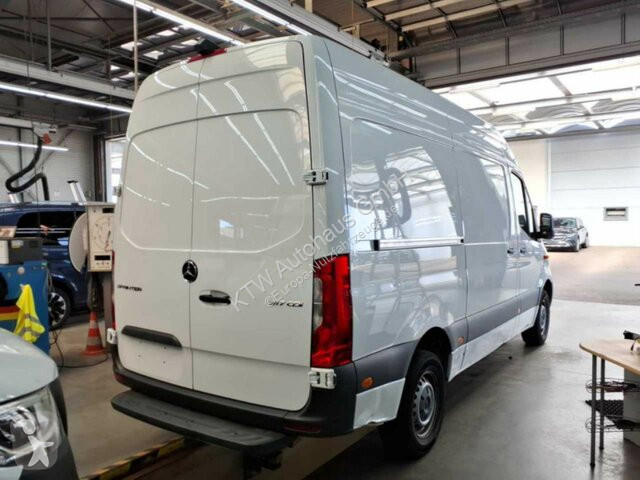Samochód dostawczy Mercedes Sprinter 317...