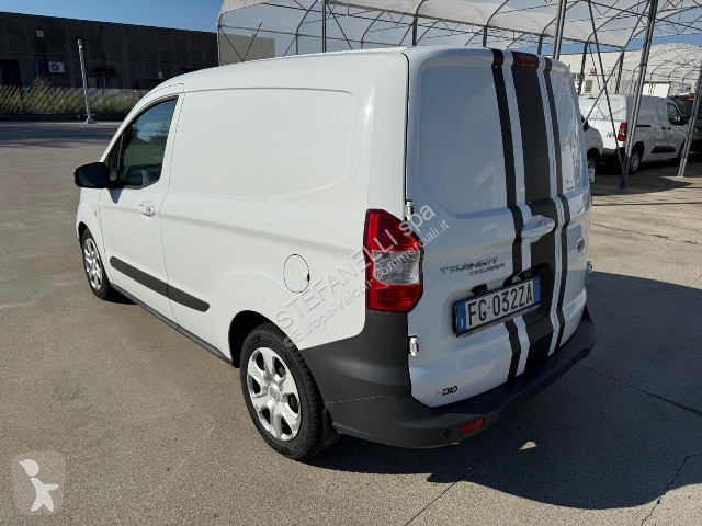 Nyttofordon Ford TRANSIT COURIER