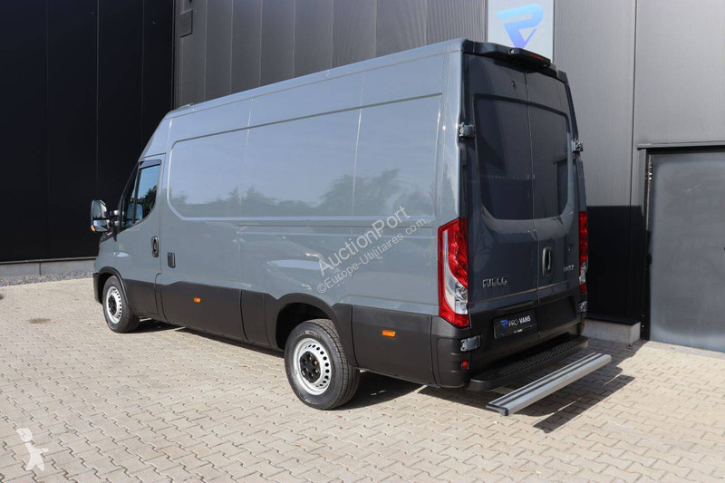 Nyttofordon Iveco 35S18