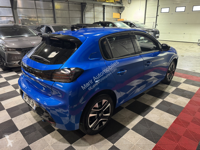Samochód dostawczy Peugeot 208