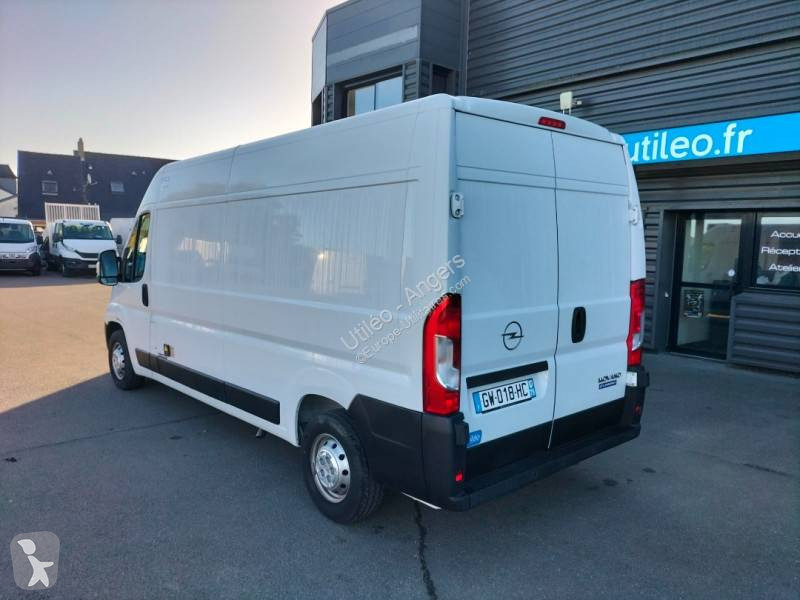 Véhicule utilitaire Opel 3.5 L3H2 2.2 140CH...