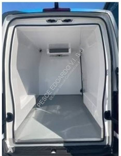 Furgoneta Renault L2H2 DCI 150