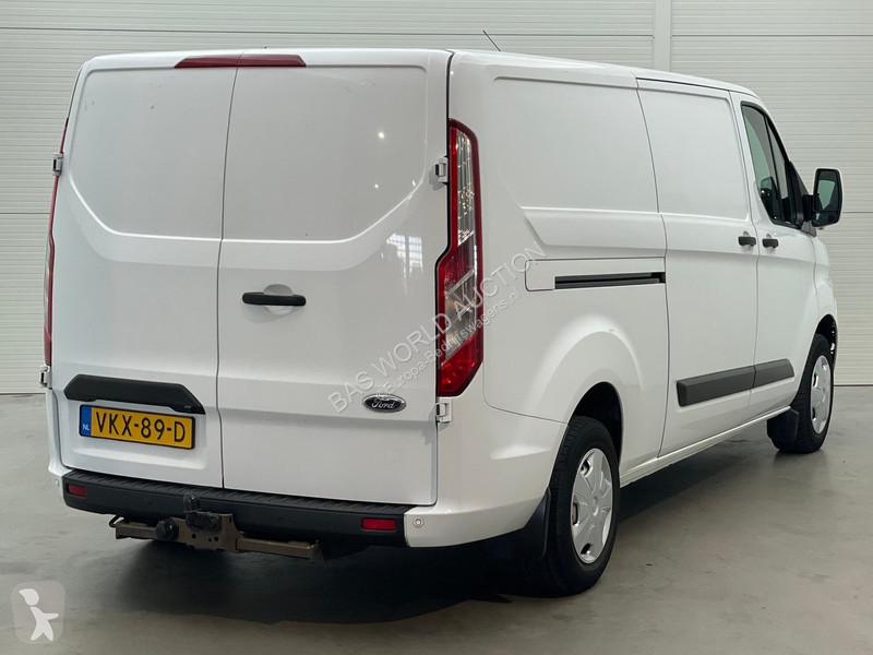 Лекотоварен автомобил Ford 300 2.0 TDCI L2H1 Trend