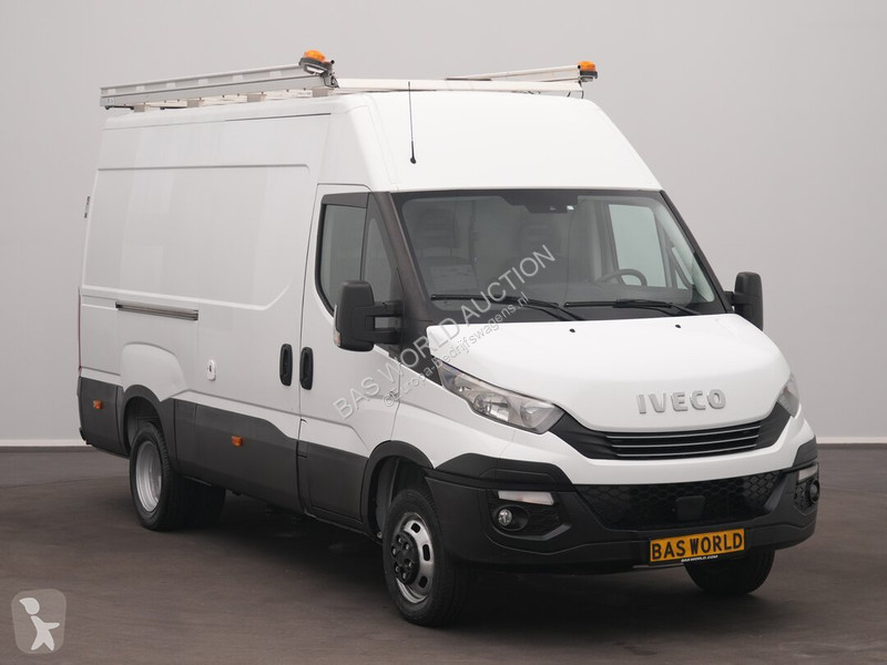 Úžitkové vozidlo Iveco 50C18