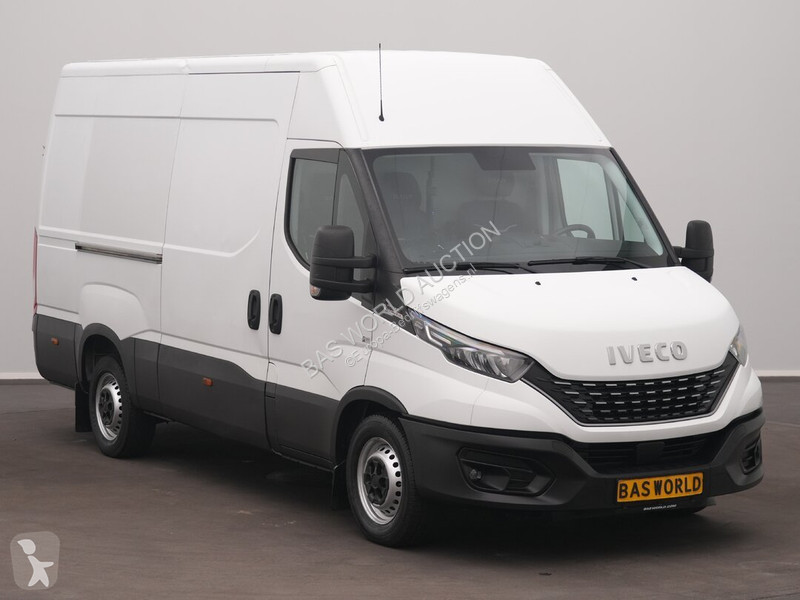 Autoutilitară Iveco 35S18