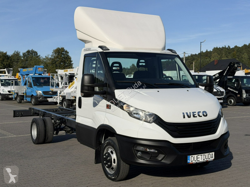 Furgoneta Iveco 35C18