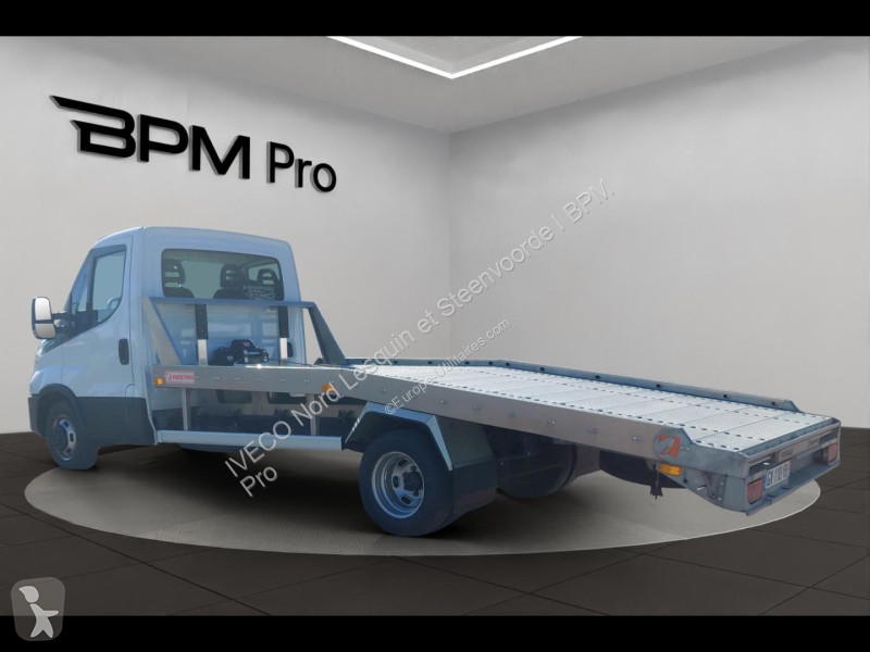 عربة نفعية Iveco CCb 35C16H empattement 4100...