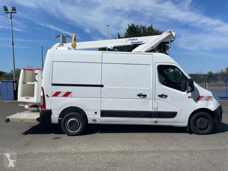 عربة نفعية Renault