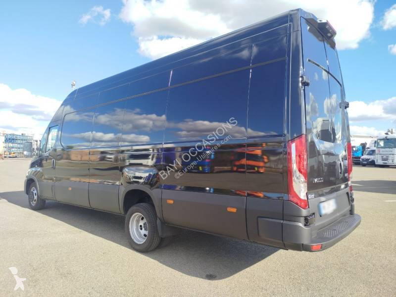 Veículo utilitário Iveco 35C21