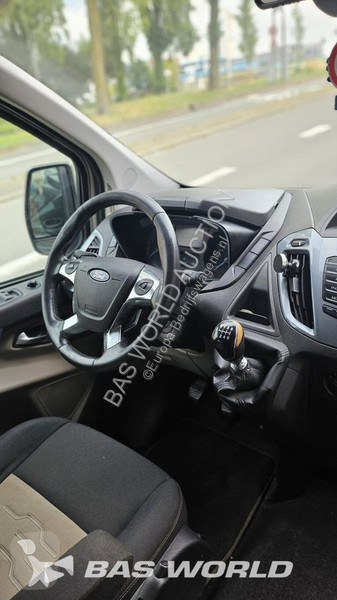 Autoutilitară Ford 155pk