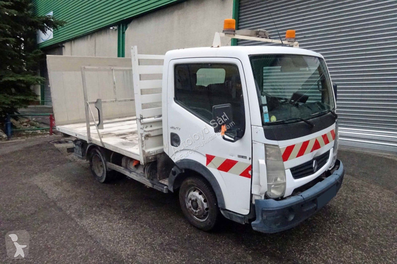 Véhicule utilitaire Renault MAXITY DCI 110