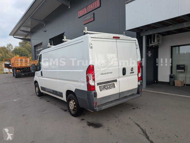 Véhicule utilitaire Fiat Multijet 130 / Nur...