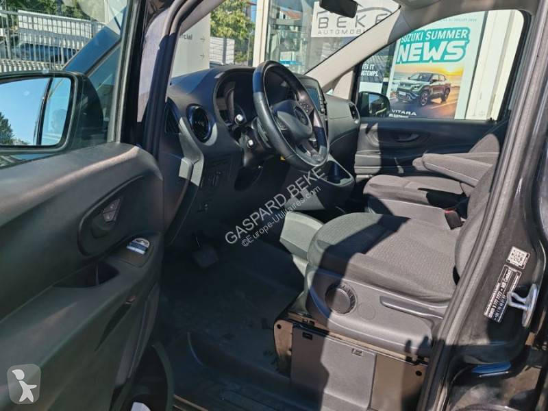 Mercedes  van