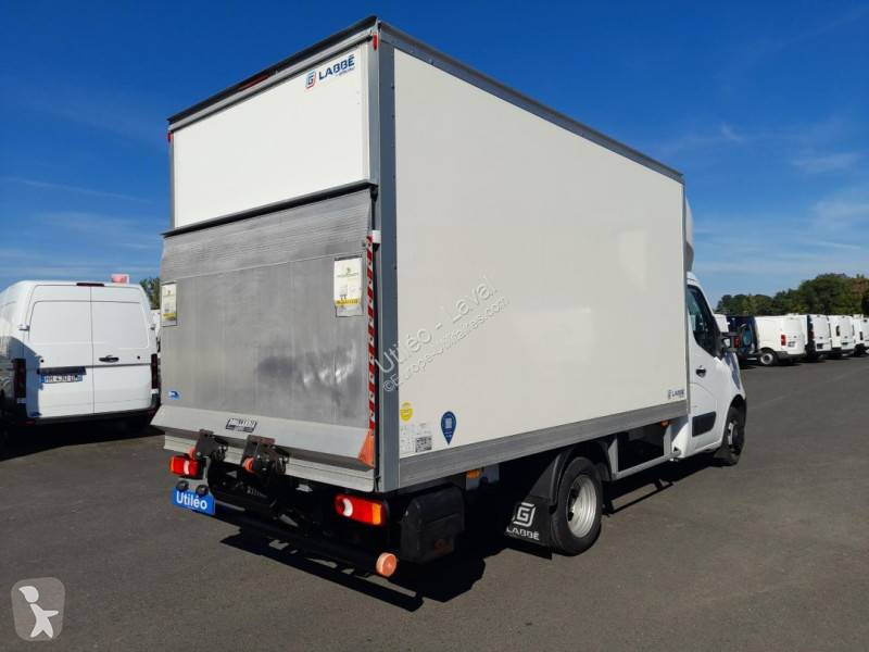 Véhicule utilitaire Nissan RJ L4H1 2.3 DCI...