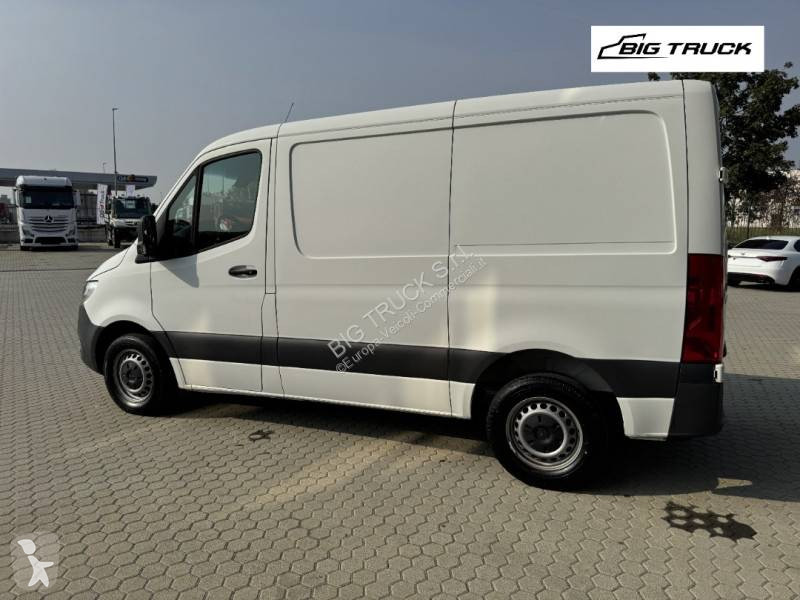 Véhicule utilitaire Mercedes 214 CDI