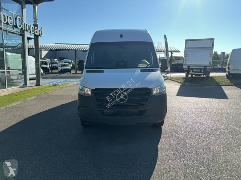 Véhicule utilitaire Mercedes SPRINTER FGN 317...