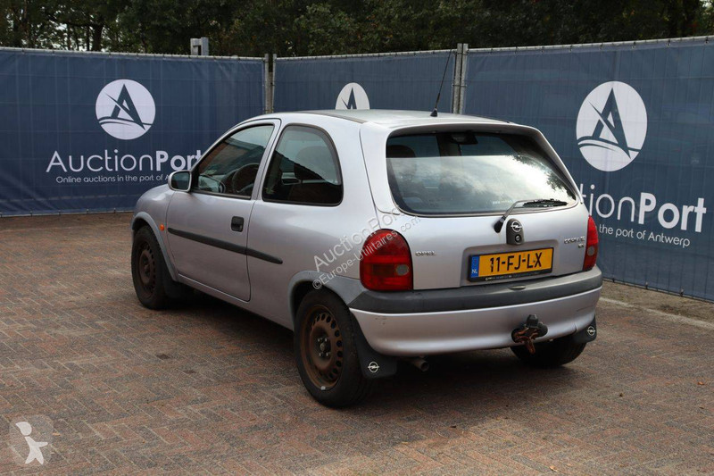 Véhicule utilitaire Opel