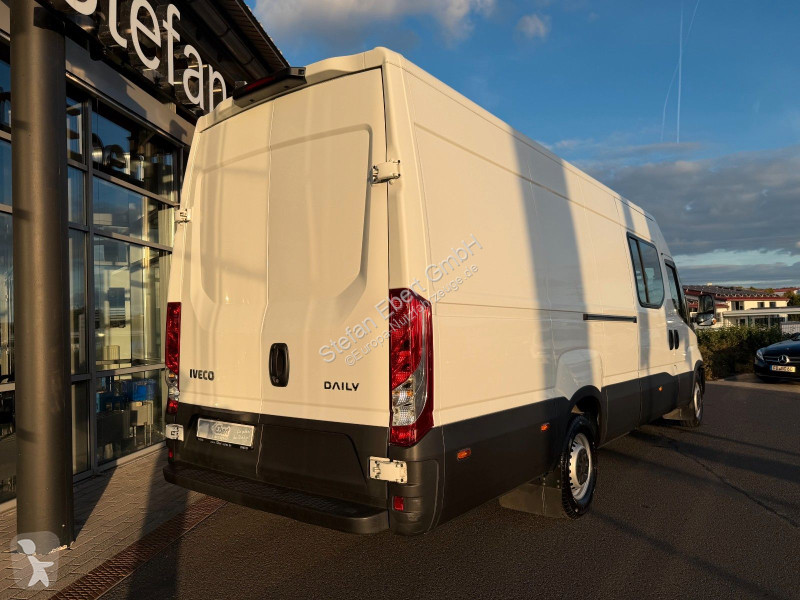 Véhicule utilitaire Iveco 35S14H CRV , Crewcab,...
