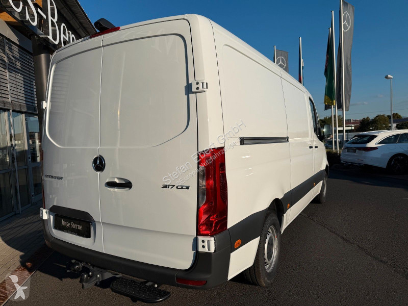 Mercedes 317 CDI 3665 9G Flach AHK3,5t...