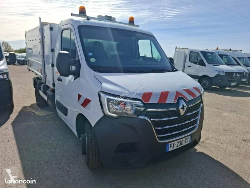 Véhicule utilitaire Renault 165 CH DIN