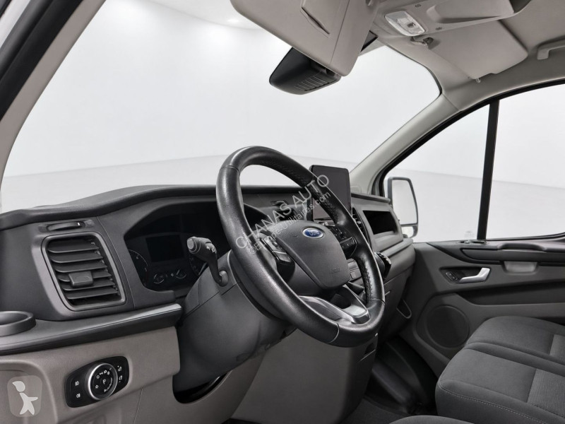 Véhicule utilitaire Ford 320 L2H1 2.0 TDCi 130...