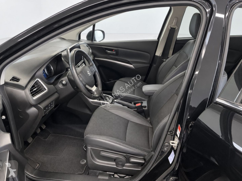 Suzuki 1.4 Hybrid Adventure van