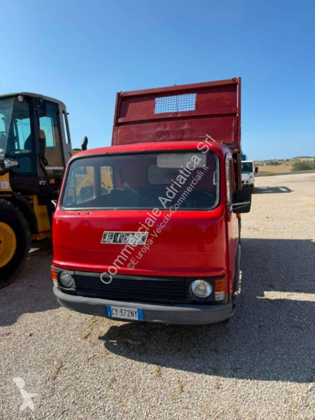Véhicule utilitaire Fiat 40NC35A