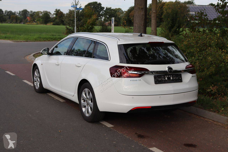 Véhicule utilitaire Opel Sports SW