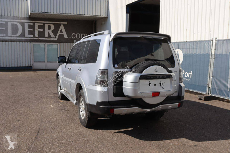 Véhicule utilitaire Mitsubishi