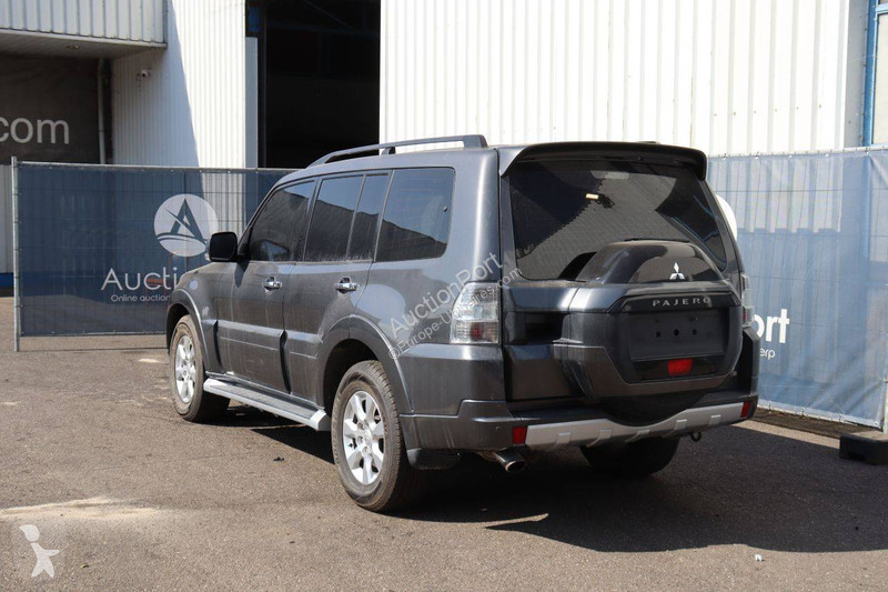 Véhicule utilitaire Mitsubishi